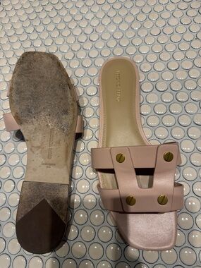 Veronica Beard Style Via blush leather  Slide Sandals with Brass Studs, size 9